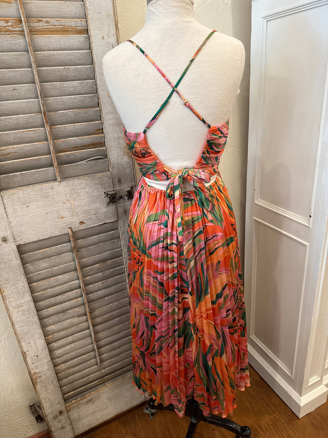 Sunset Ridge Pleated Midi Sadie &amp; Sage