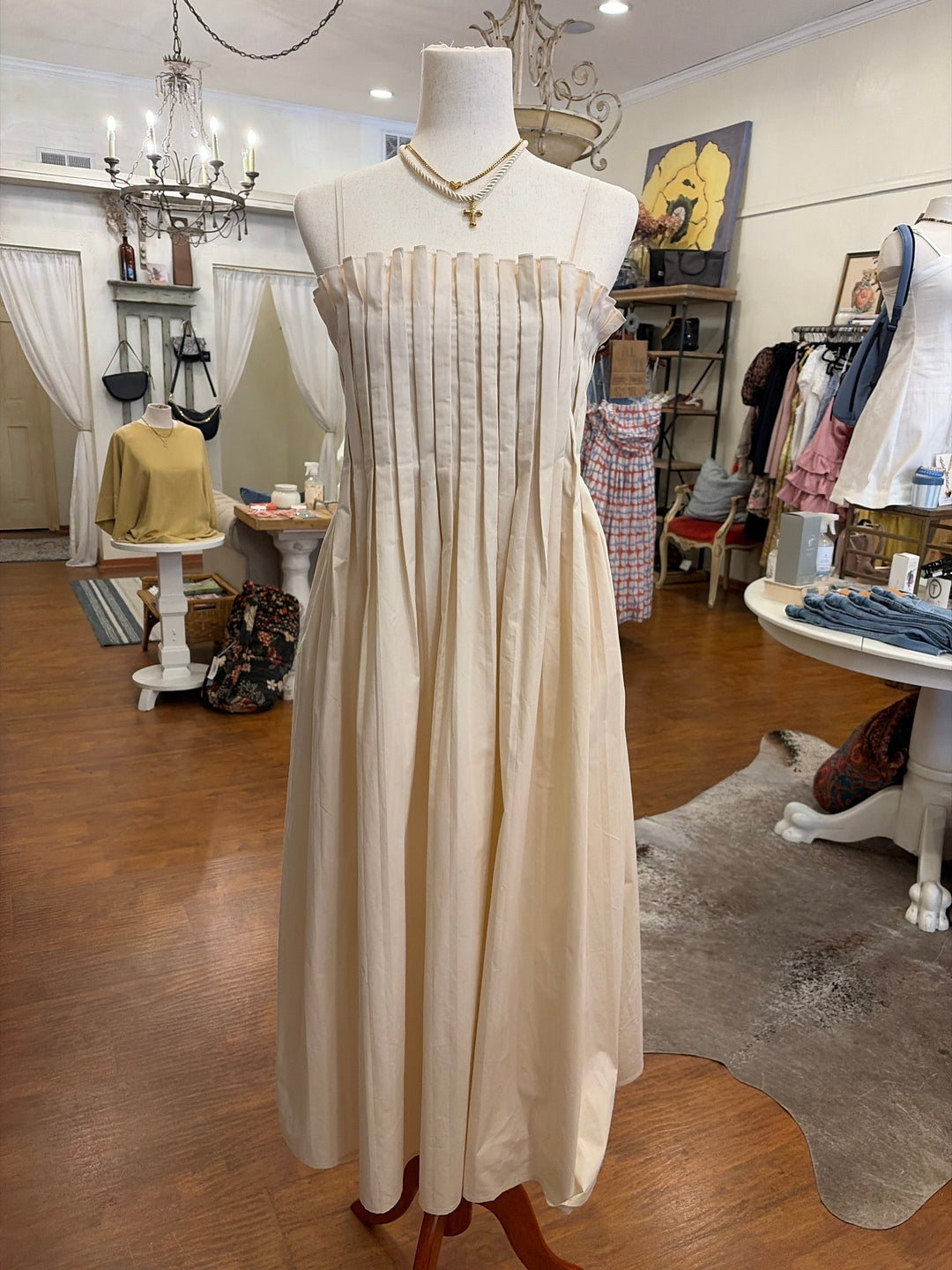 Pleated Perfection Dress Entro