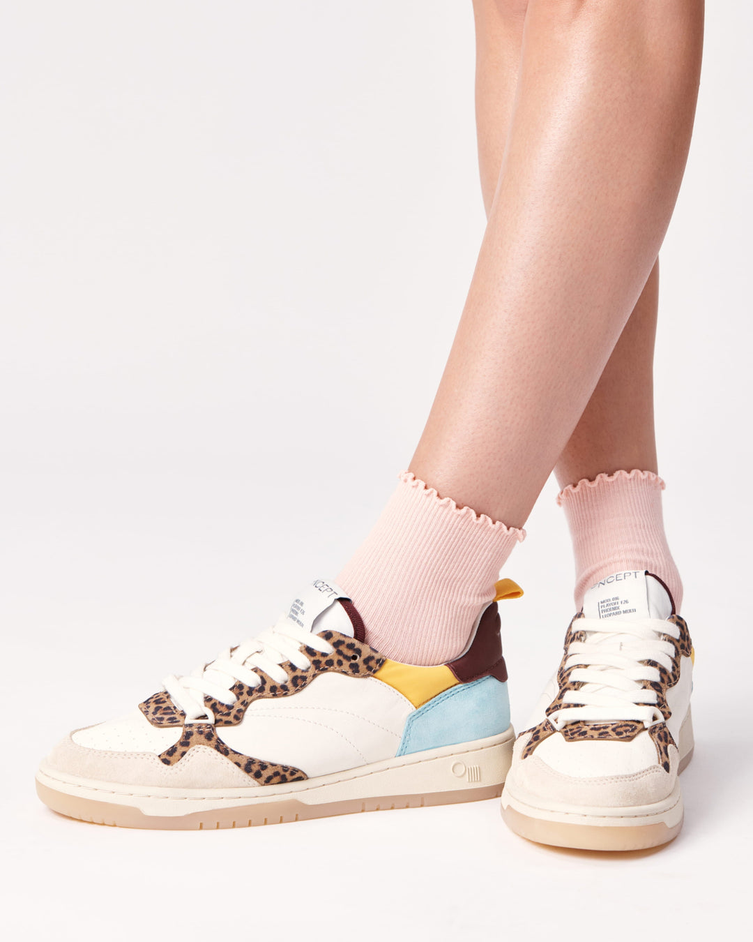 Phoenix Leopard Multi by Oncept Oncept