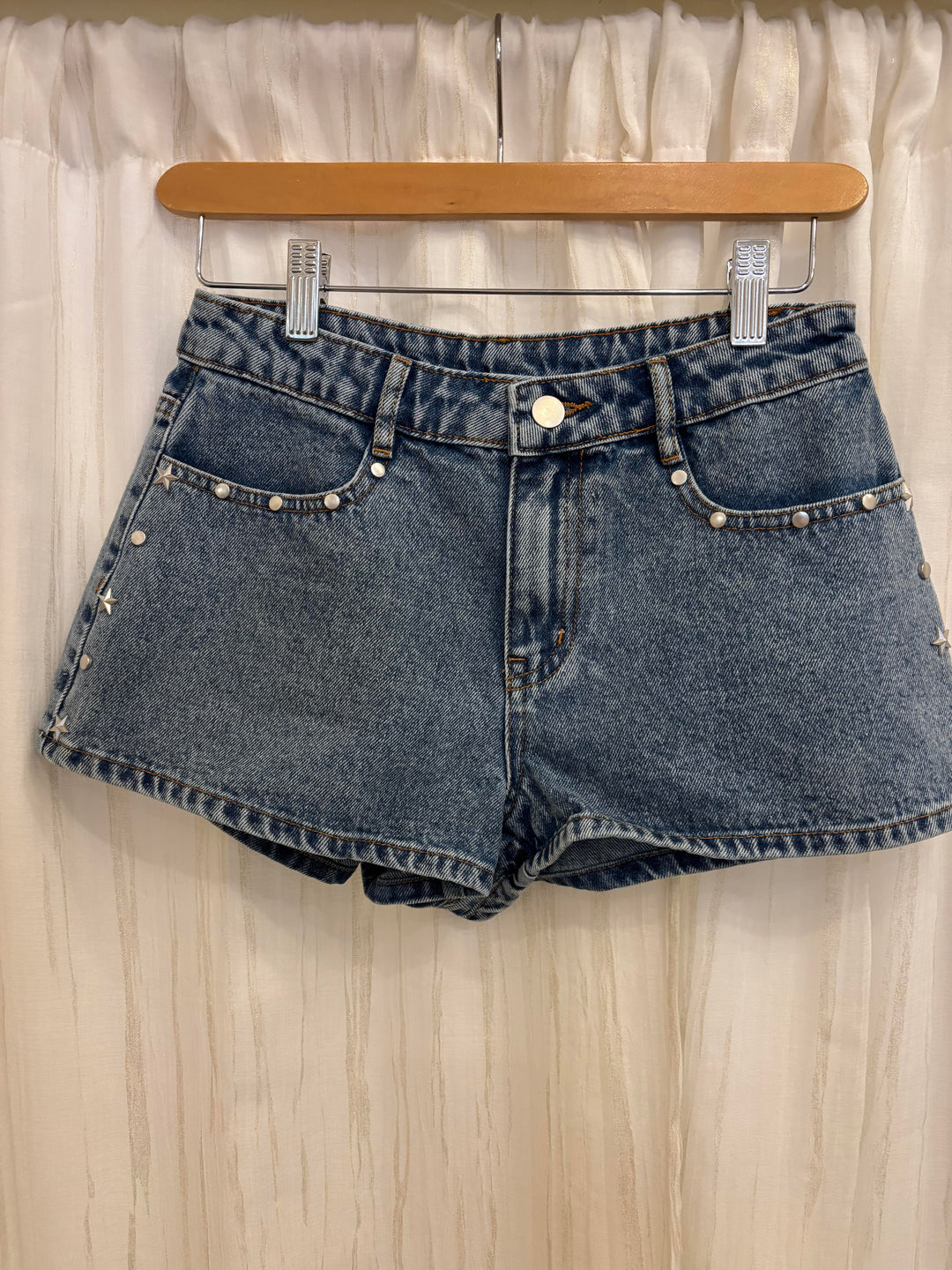 Studded Blues Shorts Le Lis