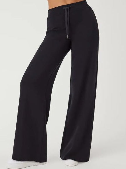 AirEssentials Wide Leg Pant Spanx